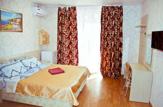 Гостиница «Маленькая Италия» Лермонтово Двухместный номер с 1 кроватью или 2 отдельными кроватями-8