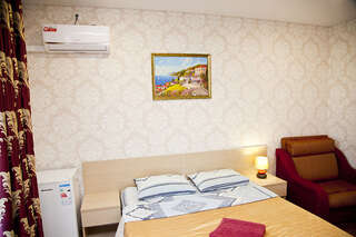 Гостиница «Маленькая Италия» Лермонтово Двухместный номер с 1 кроватью или 2 отдельными кроватями-11